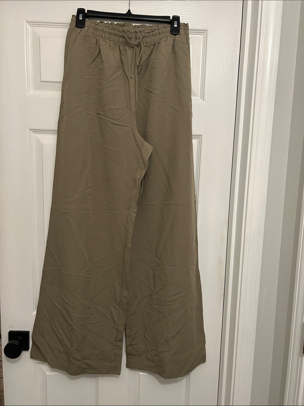 H&M Wide-Leg Drawstring Pants in Taupe 🤍